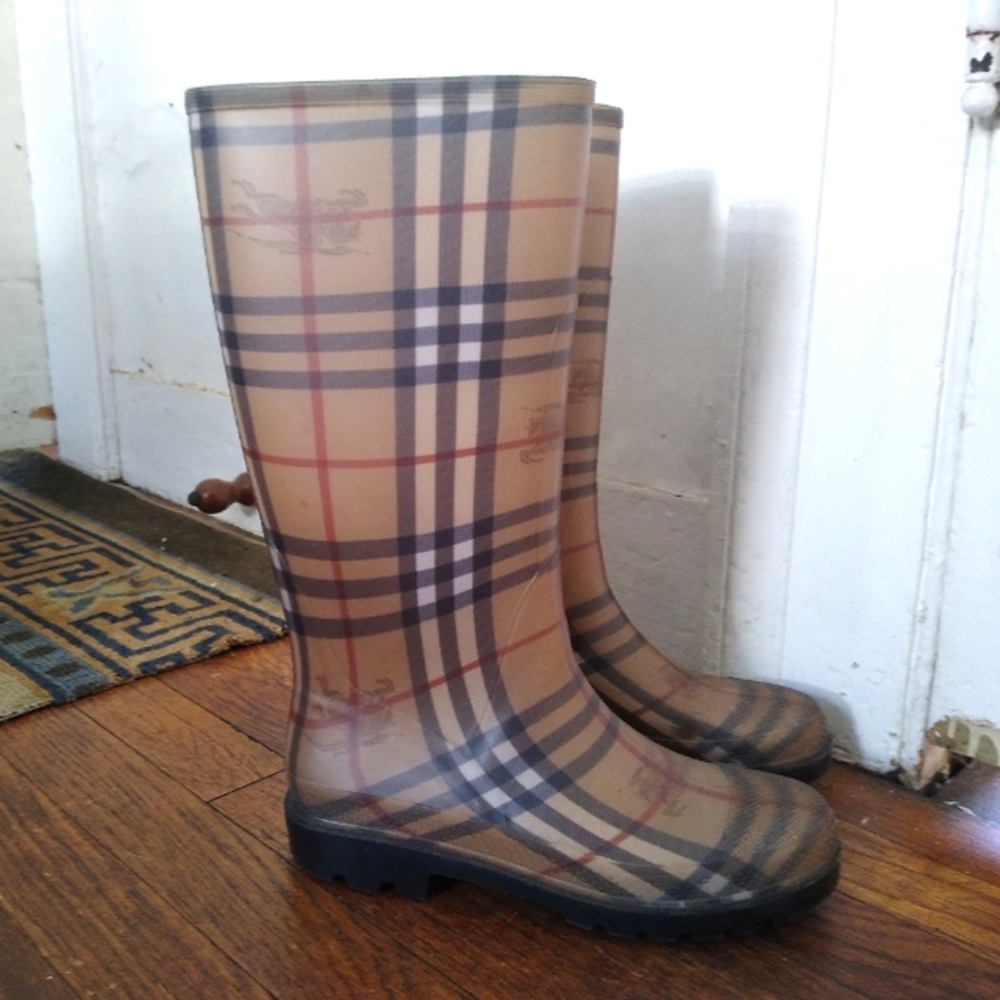 Burberry Tan Plaid Women's Rain Boots